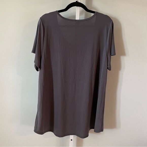LuLaRoe Gray Short Sleeve Tee - Picture 4 of 4